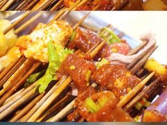 -何氏串串香火锅(翠亨店)