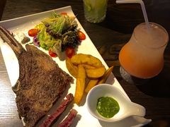 -The Cheebat 锌吧·Bistro(体育西店)