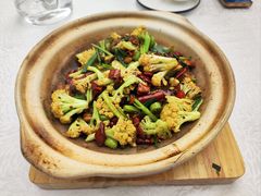 -品海楼·大连海胆锅贴馆(东港店)