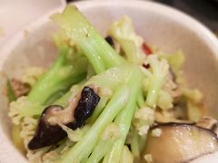 -一两饭川味素食餐厅