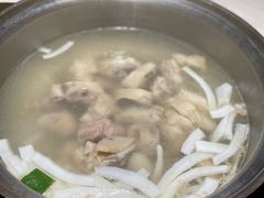 -喃喃椰·糟粕醋·椰子鸡火锅(七堡花园店)