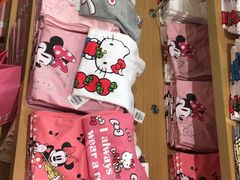 -优衣库(上海虹口龙之梦店)