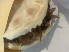 -烤鸭肉夹馍鸭汤店