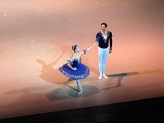 -交通银行前滩31演艺中心