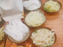 -黔三一夺夺粉酸汤火锅(百信店)