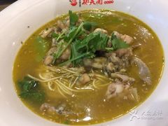 -哇蛙牛功夫面渝都料理(龙阳广场店)
