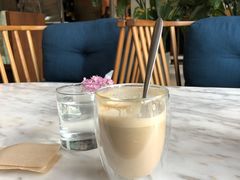 牛油果拿铁-The Rug Cafe(王府中环店)