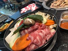 -烤路里·韩国品质自助烤肉(石路天虹4号店)