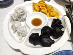 全家福水饺-必点海鲜·海肠捞饭·鲅鱼水饺(滨江道店)