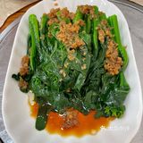 我们点了团购双人套餐店内的招牌菜,烧鸡外皮金黄酥脆