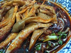 蘑菇-老字号杨坡红油米线腊汁肉夹馍(东四道巷店)