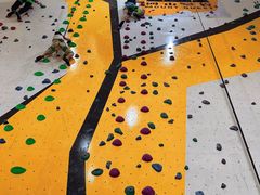 -问山MountQuest攀岩馆