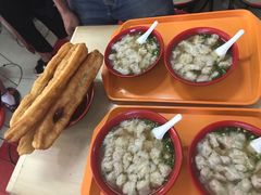 -张阿三馄饨店