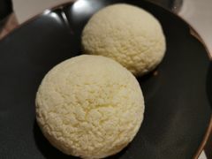 酥皮叉烧包-荣轩(新荣记环球金融中心店)