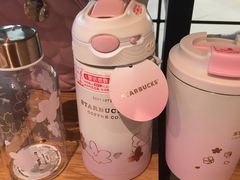 -星巴克(青岛火车北站候车大厅店)