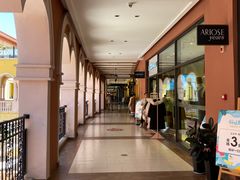 -首创奥特莱斯(西安店)
