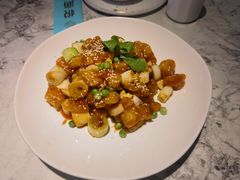 宫保鳕鱼丁-悦海·家宴·冰花皮皮虾大锅贴(宝龙店)