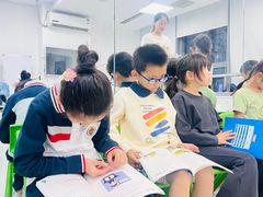 -蓝话筒·少儿成人演讲口才·主持朗诵·戏剧表演(大华第一坊店)