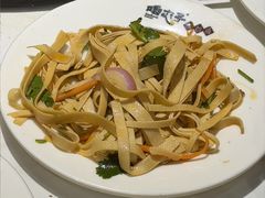 -咱屯子铁锅炖直营店(保利店)