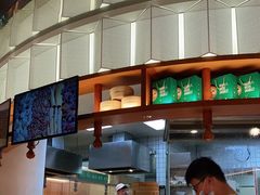-诚铭记·虾仁汤包·成都小吃(融创店)