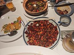 -八府香鸭·啫啫煲(华山路店)