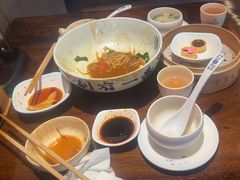 -李犟大爆鳝面·手工蟹黄包(湖滨西湖店)