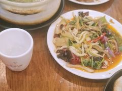 -溢香苑瓦罐(前进路店)
