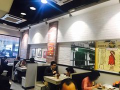 大堂-深井陈记烧鹅酒家(新填地街店)