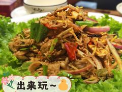 -老滇山寨•云南特色菜•地方菜•民族风情歌舞表演(金碧店)