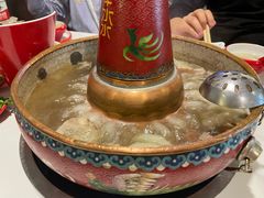 -毛辣果·贵州红酸汤牛肉火锅(西单店)
