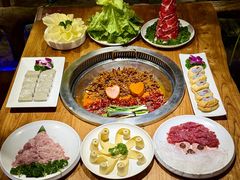 -城墙拐拐火锅(三峡广场黑金冠店)