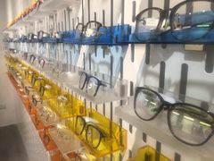 -目艮眼镜SHOWROOM(品牌集合店)