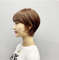 -变画·发型STUDIO