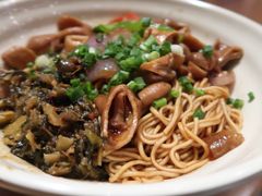 -佬钱湾仔(衣裳街店)