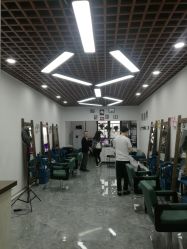 -V8潮牌·接发烫染连锁