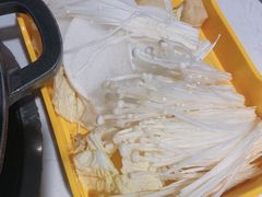 -运气牛自助酱大骨火锅(南京东路店)