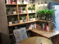 -HIGH FIVE哈福手工汉堡(桂林路店)