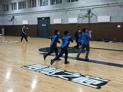 -梦想之巅·青少年篮球·羽毛球·培训中心(西站店)