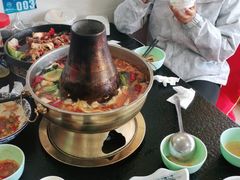 -撒拉人家.酸菜牦牛肉火锅