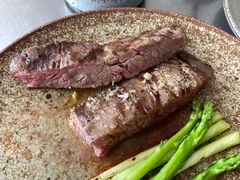 炭火扒牛腹肉配芦笋和焦黄油荷兰酱-BOR Eatery(安福路店)