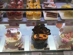 -万利隆·活力烘焙(人民路店)