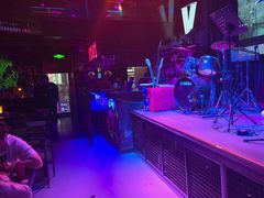 -vimi便利店酒吧