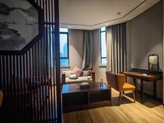 -南宁世纪君悦大酒店(青秀万达滨湖路地铁站店)