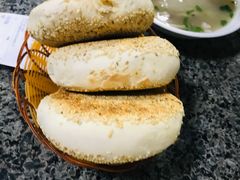 烧饼-清真喜兰老丁羊汤特色小吃