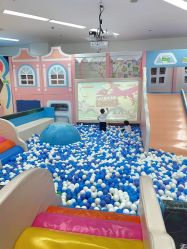 -孩子王童乐园(武汉永旺店)