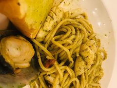 -J Daeng Seafood