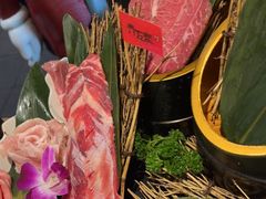 -青瓦炭韩潮烤肉(花园道店)