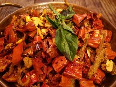 -SISTERS BAR RESTAURANT川意酒馆(嘉善老市H楼店)