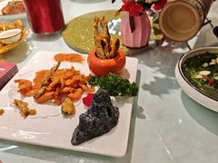 -刘姐啤酒鱼民族演艺餐厅(西街总店)