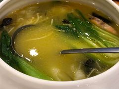 一品海鲜煲-江南村酒家
